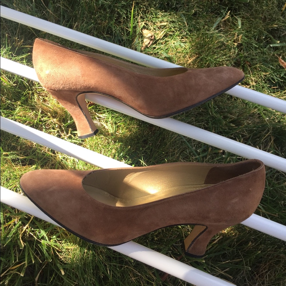 Vintage Martinez Valero Suede heels size 8.5
